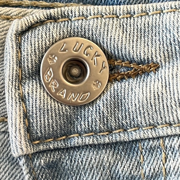 Lucky Brand Girl Sz 14 embroidered floral shorts - Picture 13 of 16